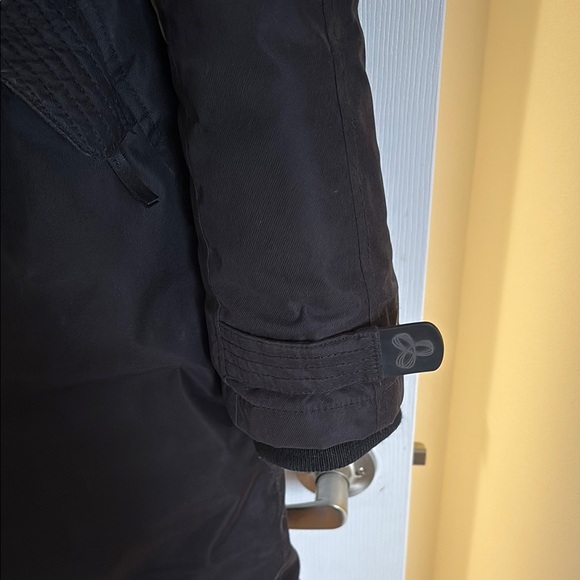 TNA Summit Parka - Picture 4 of 16